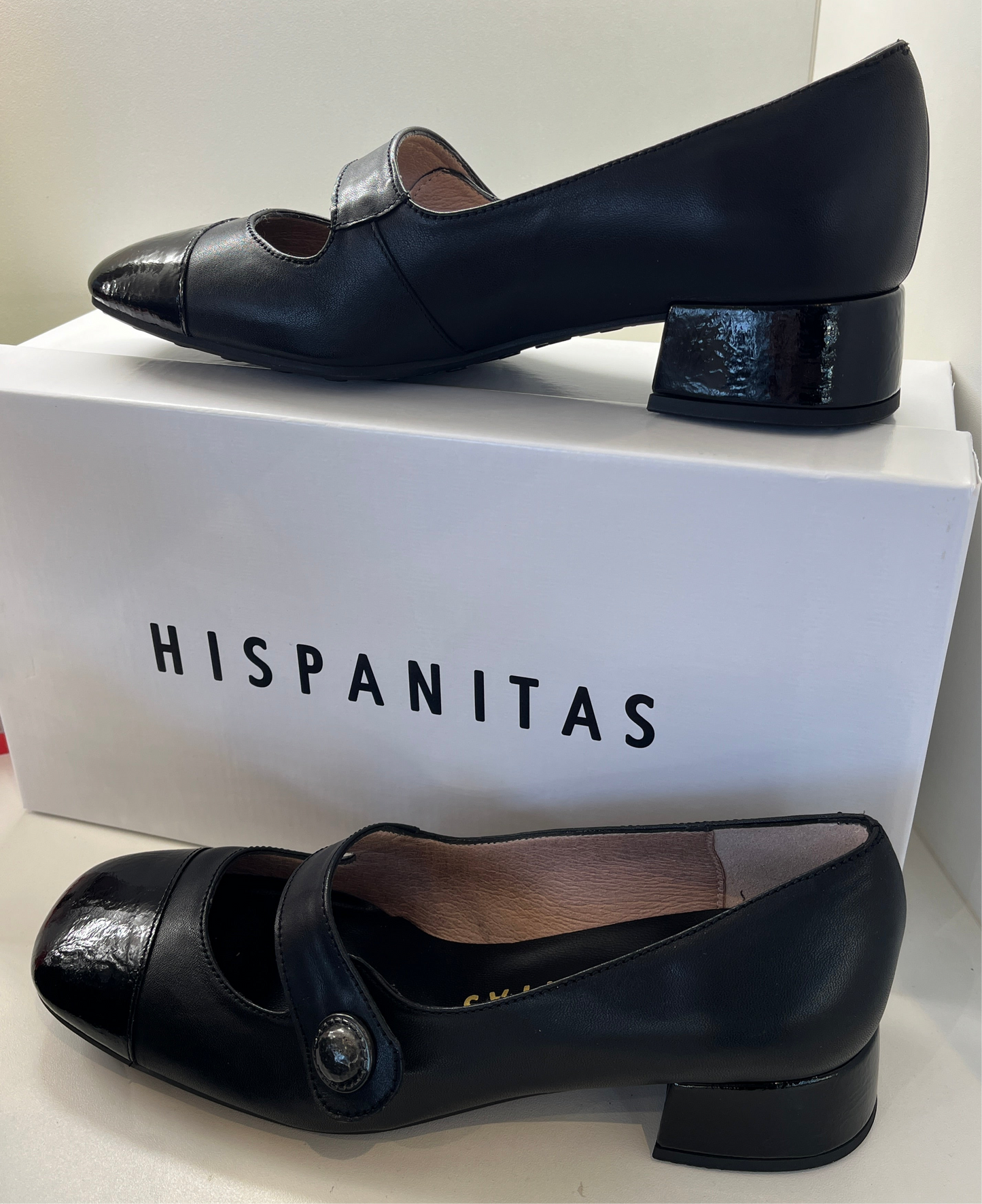 Hispanitas HI254315 Black Shoes
