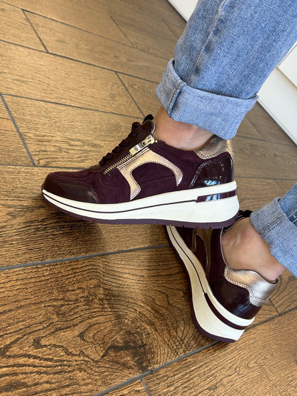 Caprice 9-23300-44 551 Bordeaux Combi H Fit Sneakers with Zip