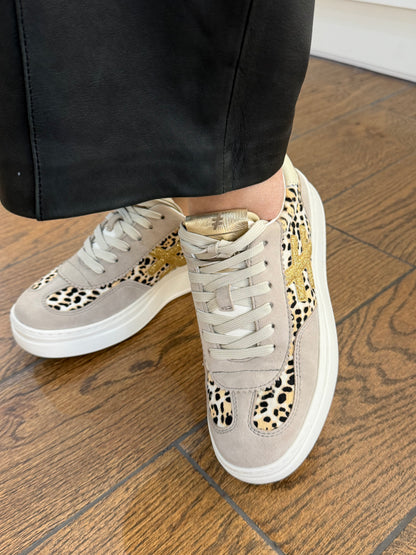 Another Trend A035C253 Off White & Leopard Print Thick Sole Trainers