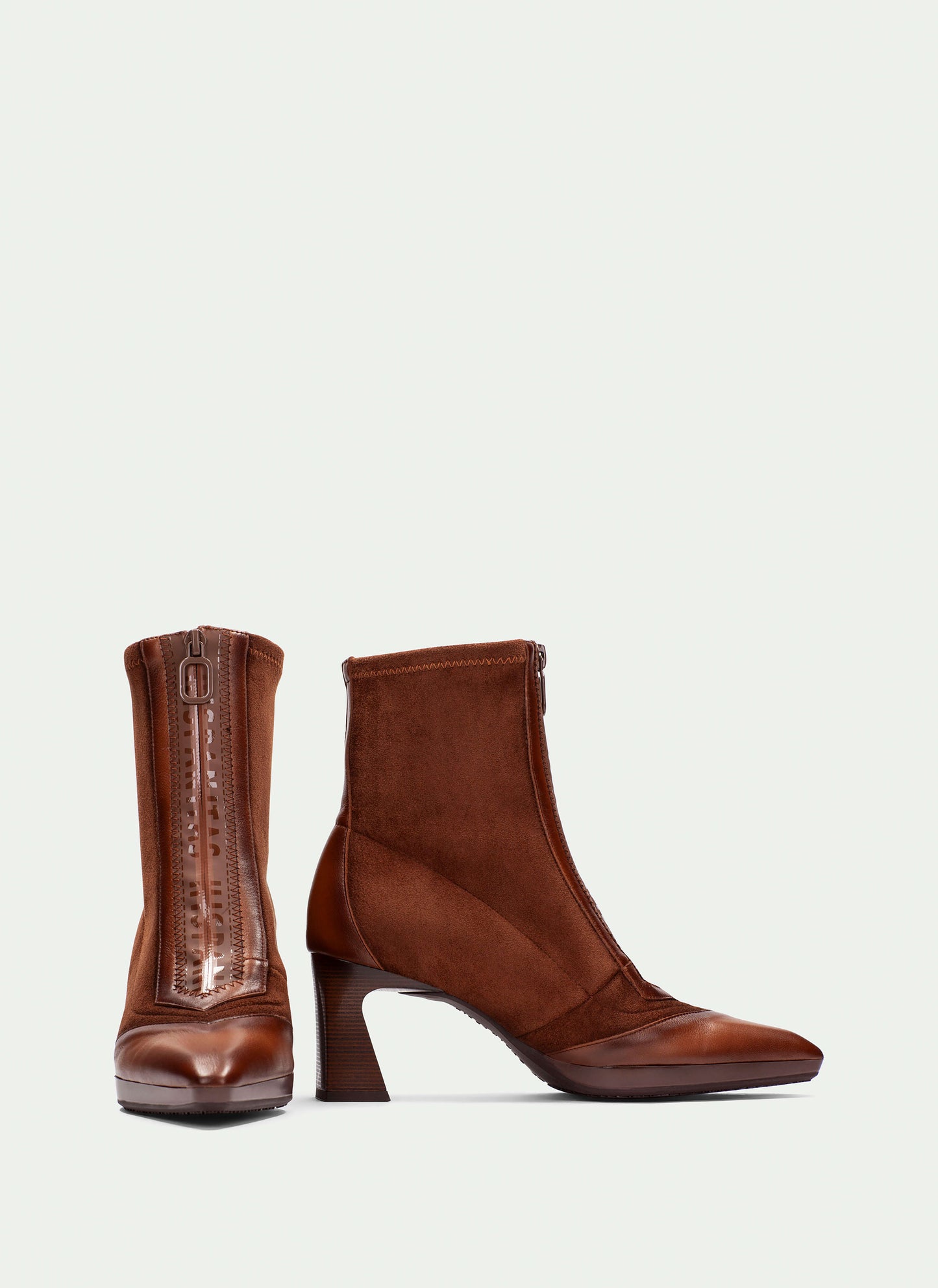 Hispanitas HI254186 Cuero Tan Ankle Boots with Front Zip