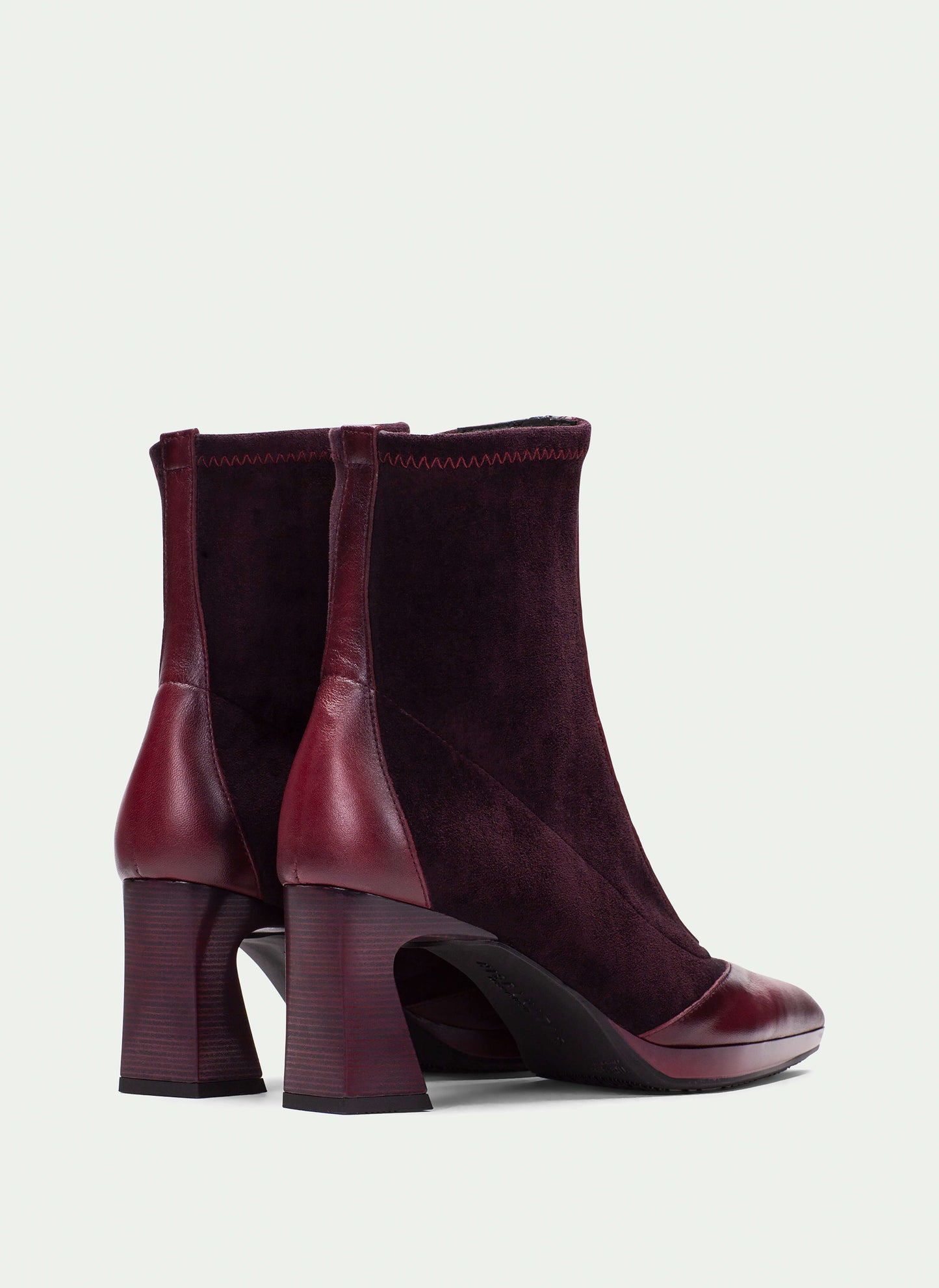 Hispanitas HI254186 Wine Ankle Boots with Front Zip