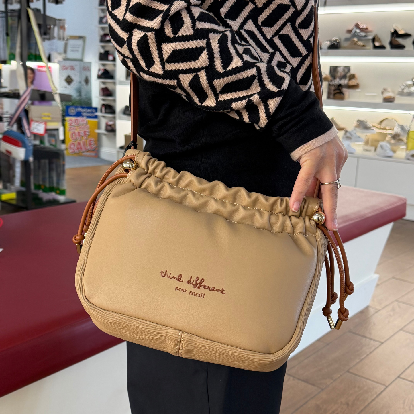 Pepe Moll 261201 Pamela Sand Handbag