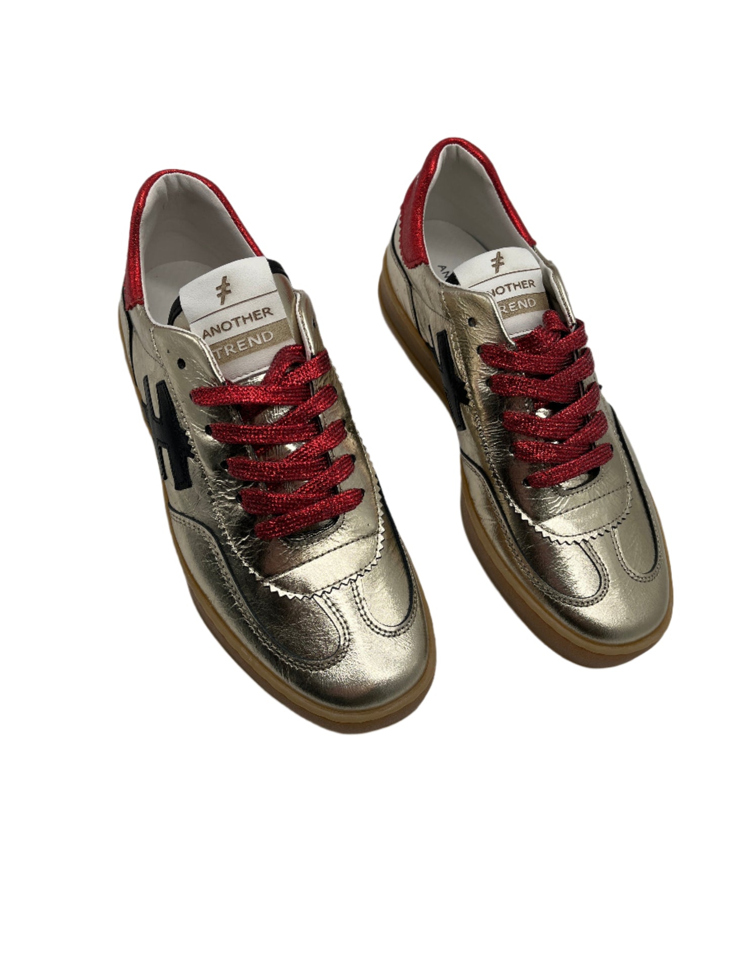 Another Trend A0325878 Platino + Rojo Gold Trainers with Red Heel, Red Laces & Black Logo