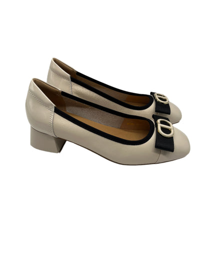 Loretta Vitale W5308 Cream Black Bow & Trim Slip On Shoes