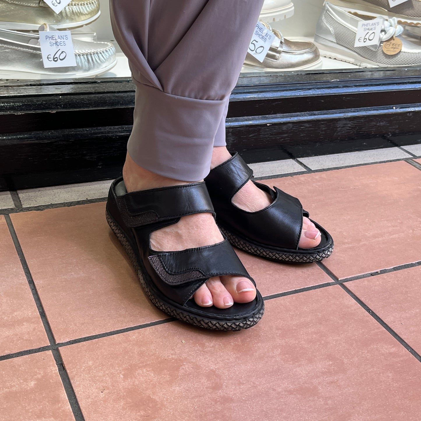 Zuekoos 101 Siyah Bolonia Black Slip On Sandals with 2 Velcro Straps