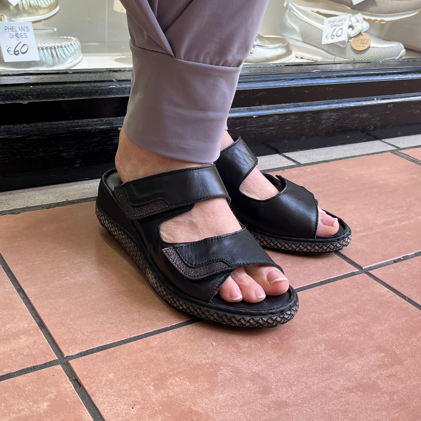 Zuekoos 101 Siyah Bolonia Black Slip On Sandals with 2 Velcro Straps