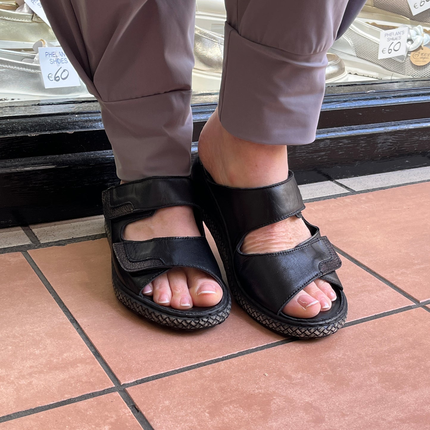 Zuekoos 101 Siyah Bolonia Black Slip On Sandals with 2 Velcro Straps