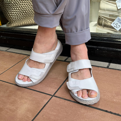 Zuekoos 101 Beyaz Bolonia Blanco White Slip On Sandals with 2 Velcro Strapsk