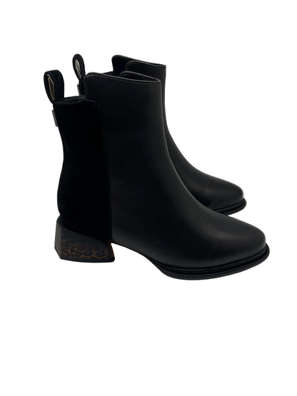 Loretta Vitale C4605 Black Leather & Suede Leopard Print Heel Ankle Boots