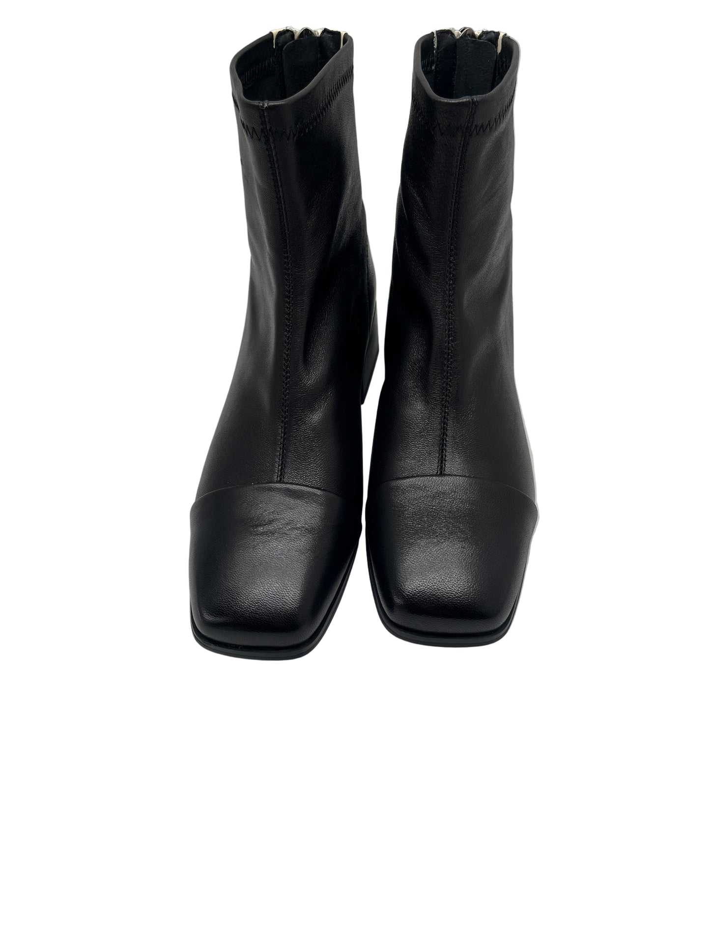 Loretta Vitale W5328B Black Ankle Boots with Cream Stripe & Back Zip