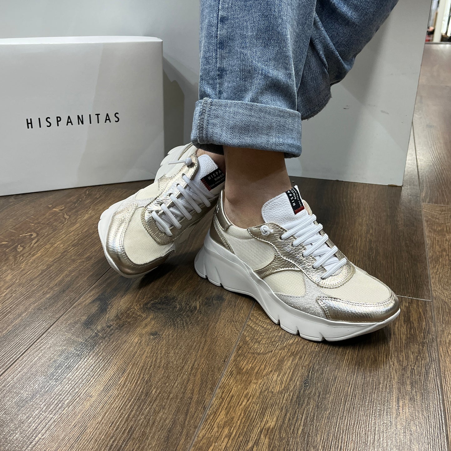 Hispanitas CHV253819 Gold, White & Cream Sneakers
