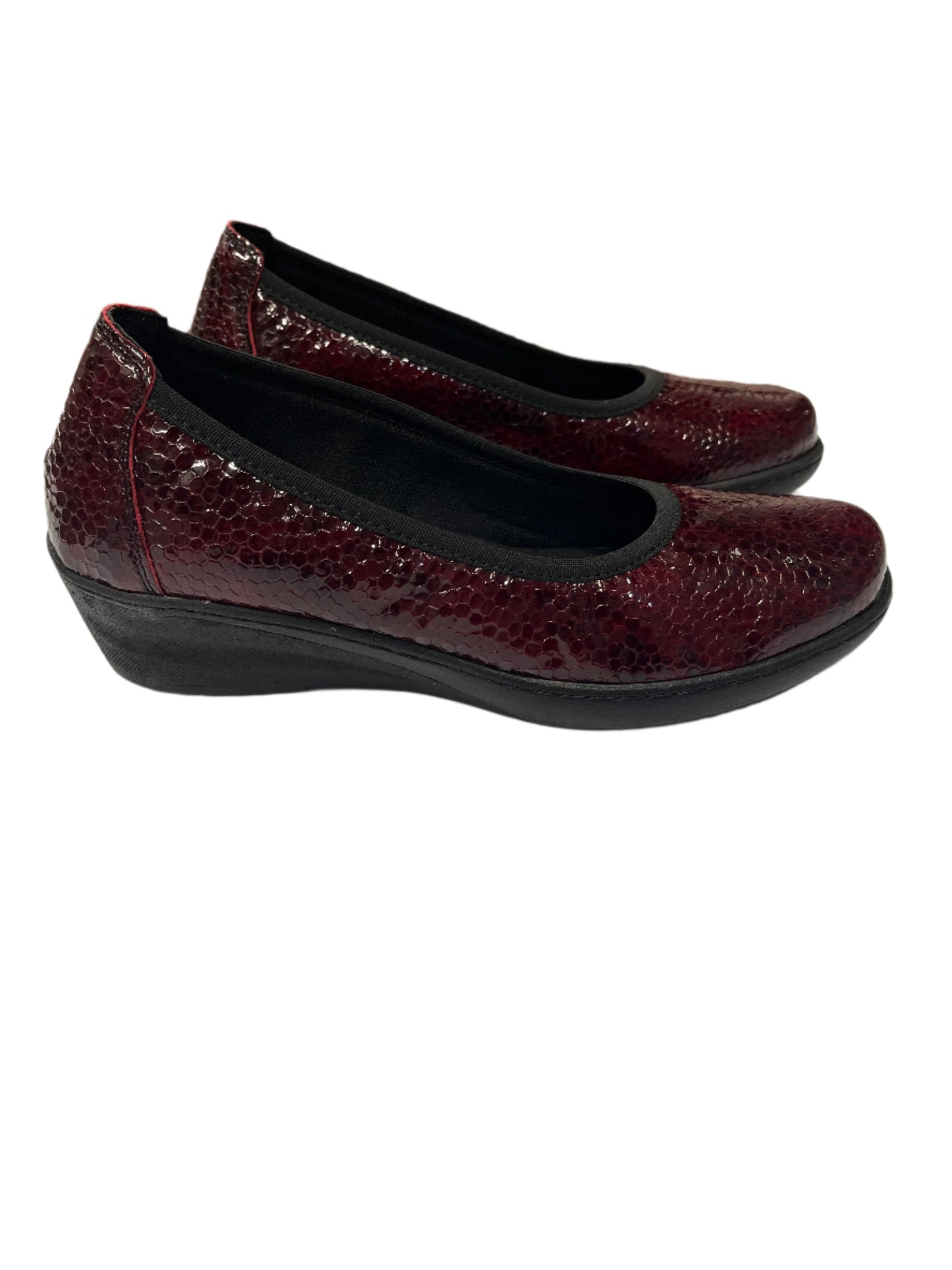 The Shoe Parlour by Phelan's Shoes 165-18 Bordo Wine Petek Patent Croc Pump Shoes