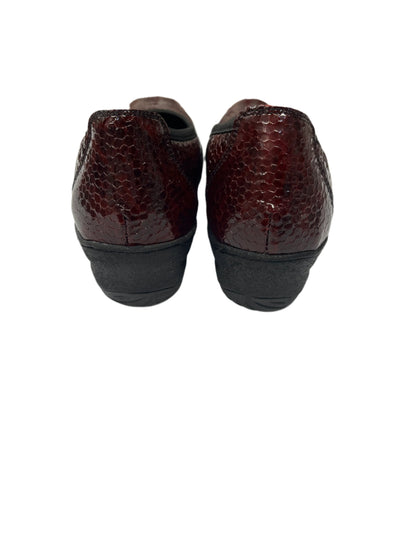 The Shoe Parlour by Phelan's Shoes 165-18 Bordo Wine Petek Patent Croc Pump Shoes