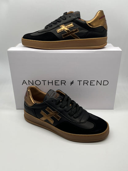 Another Trend A0320385 Komba Dark Gold Trainers