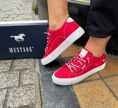 Mustang 1420-304-5 Red Trainers