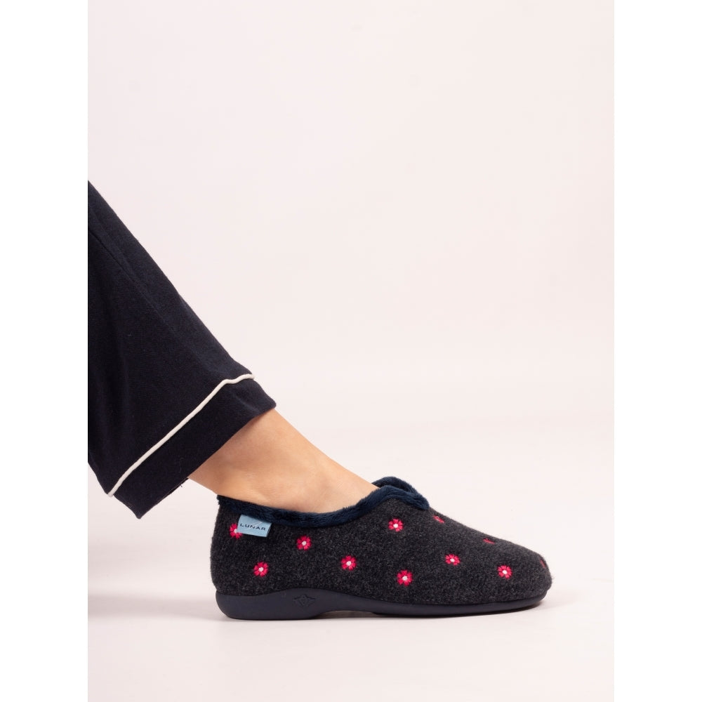 Lunar KLA250 Havana Navy Blue Flower Slippers
