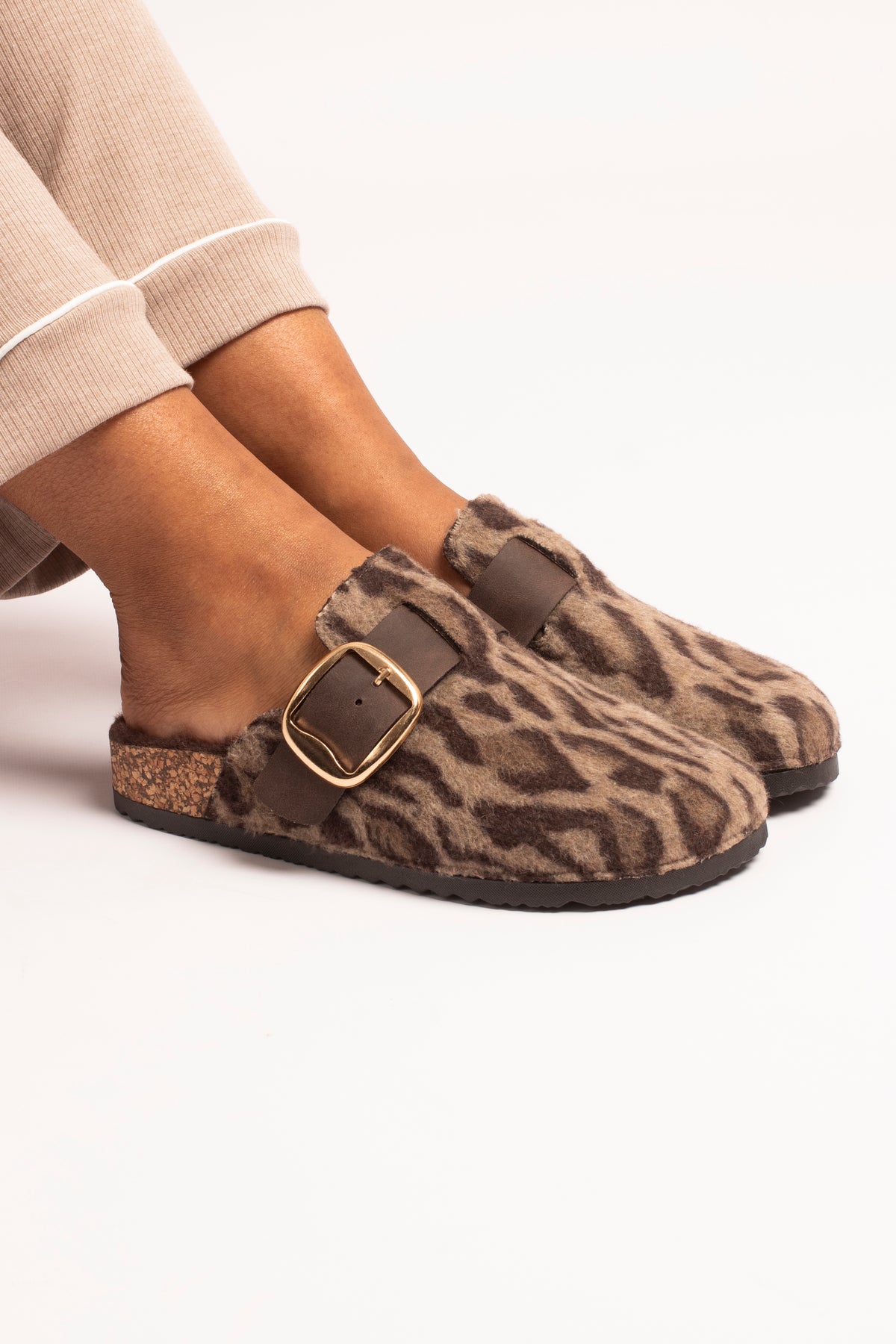 Lunar KLC001 OC Oakley Ocelot Mule Slippers