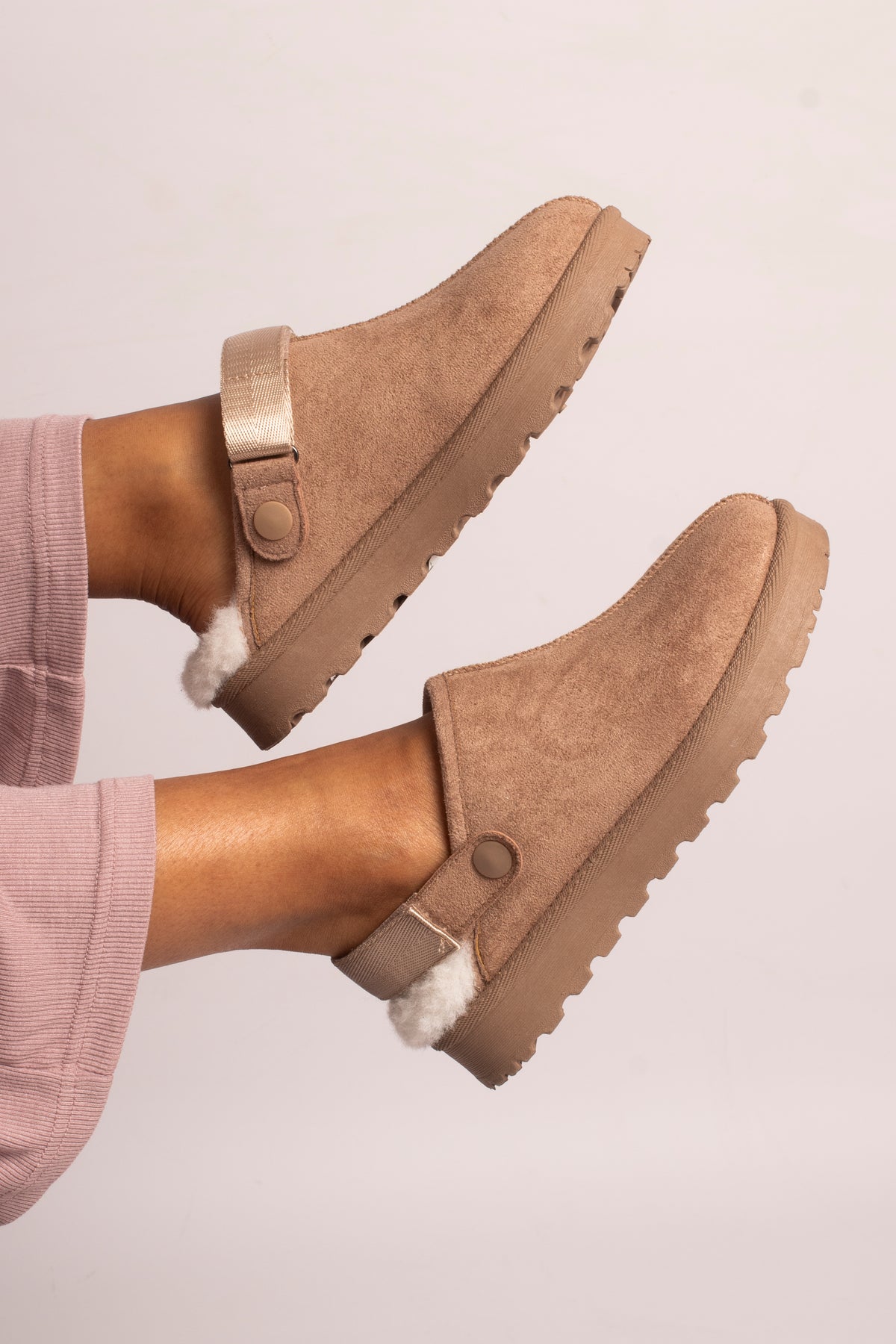 Lunar KLZ007 MK Odessa Mink Slippers