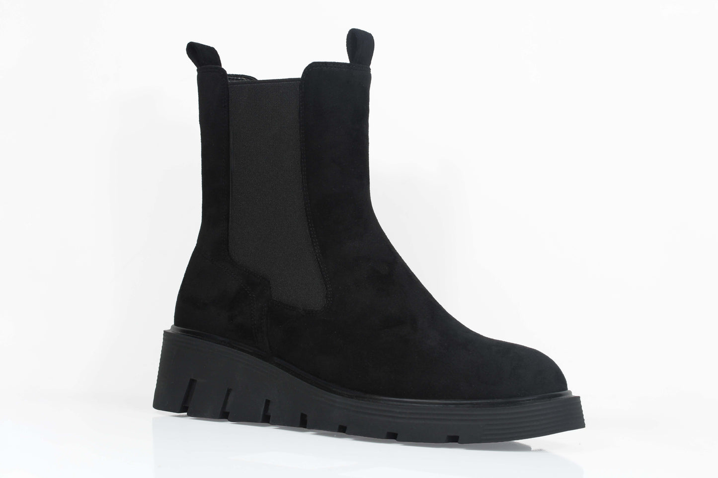 Susst Nessa26 Black Micro Wedge Chelsea Boots