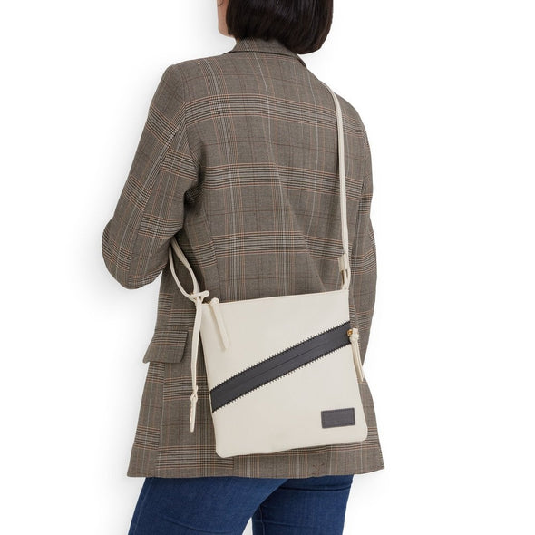 Remonte Q0625-60 Cream Shoulder Bag