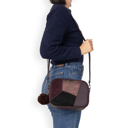 Remonte Q0674-35 Wine, Black Purple Combi Handbag