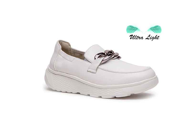 G Comfort S-2722 White Ultra Light Moccasins