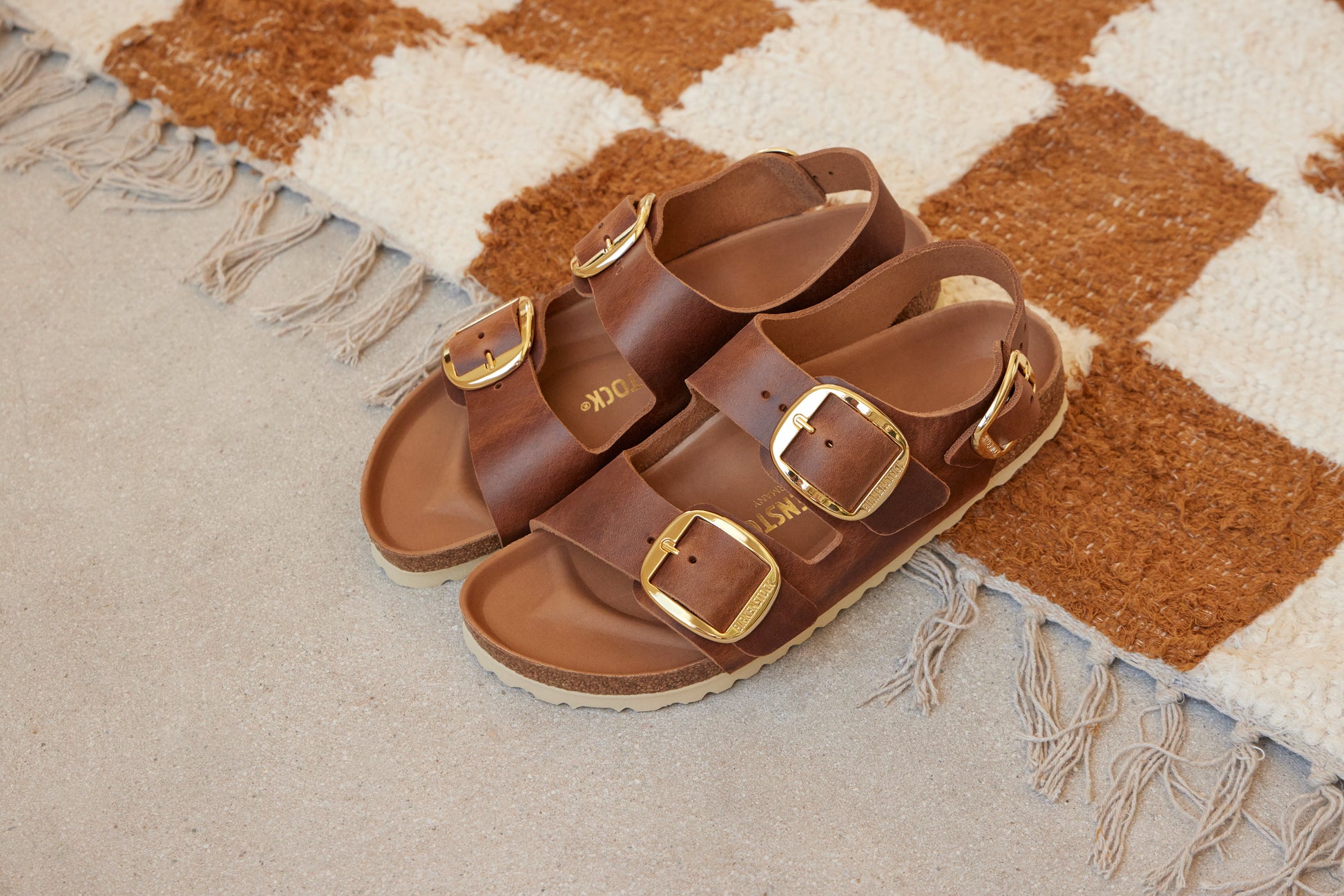 Birkenstock 1024067 Milano Big Buckle Oiled Leather Cognac Sandals