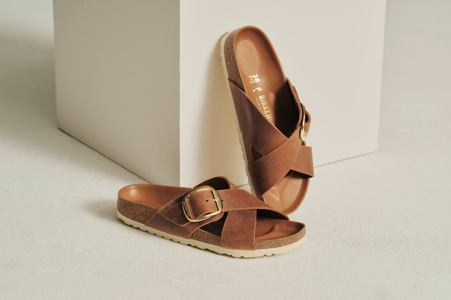 Birkenstock 1020165 Siena Big Buckle Oiled Leather Cognac Tan Sandals