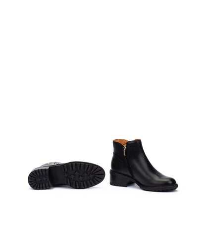 Pikolinos Medina W0D-8871 000 Black Ankle Boots