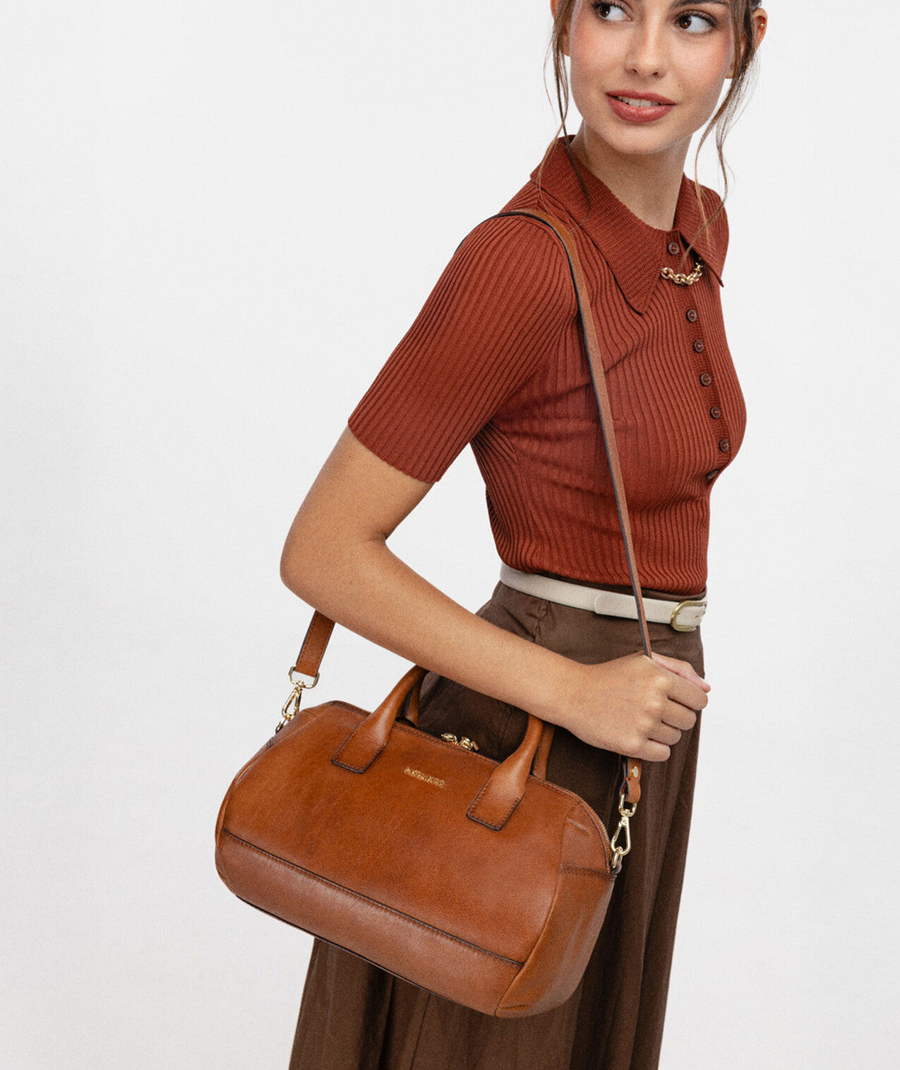 Pikolinos Ares WHA-426C1 250 Brandy Handbag