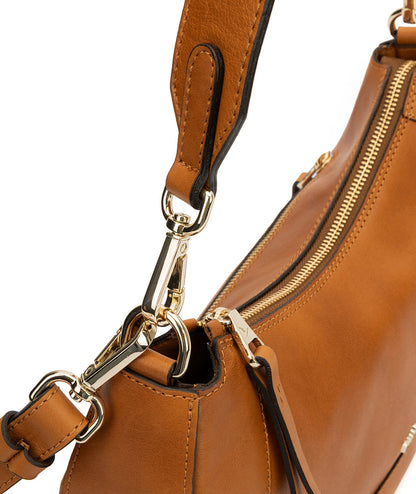 Pikolinos Ares WHA-663C1 250 Brandy Handbag