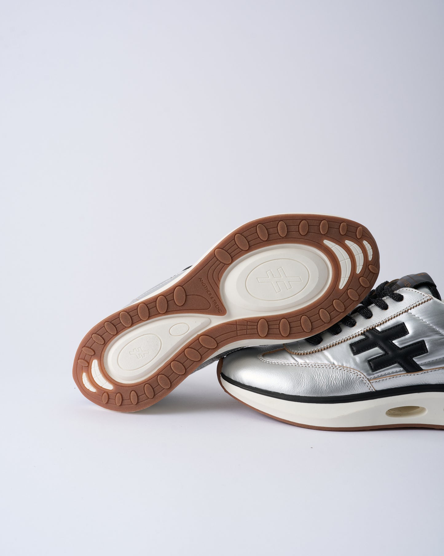 Another Trend A041V241 Plata Silver Trainers