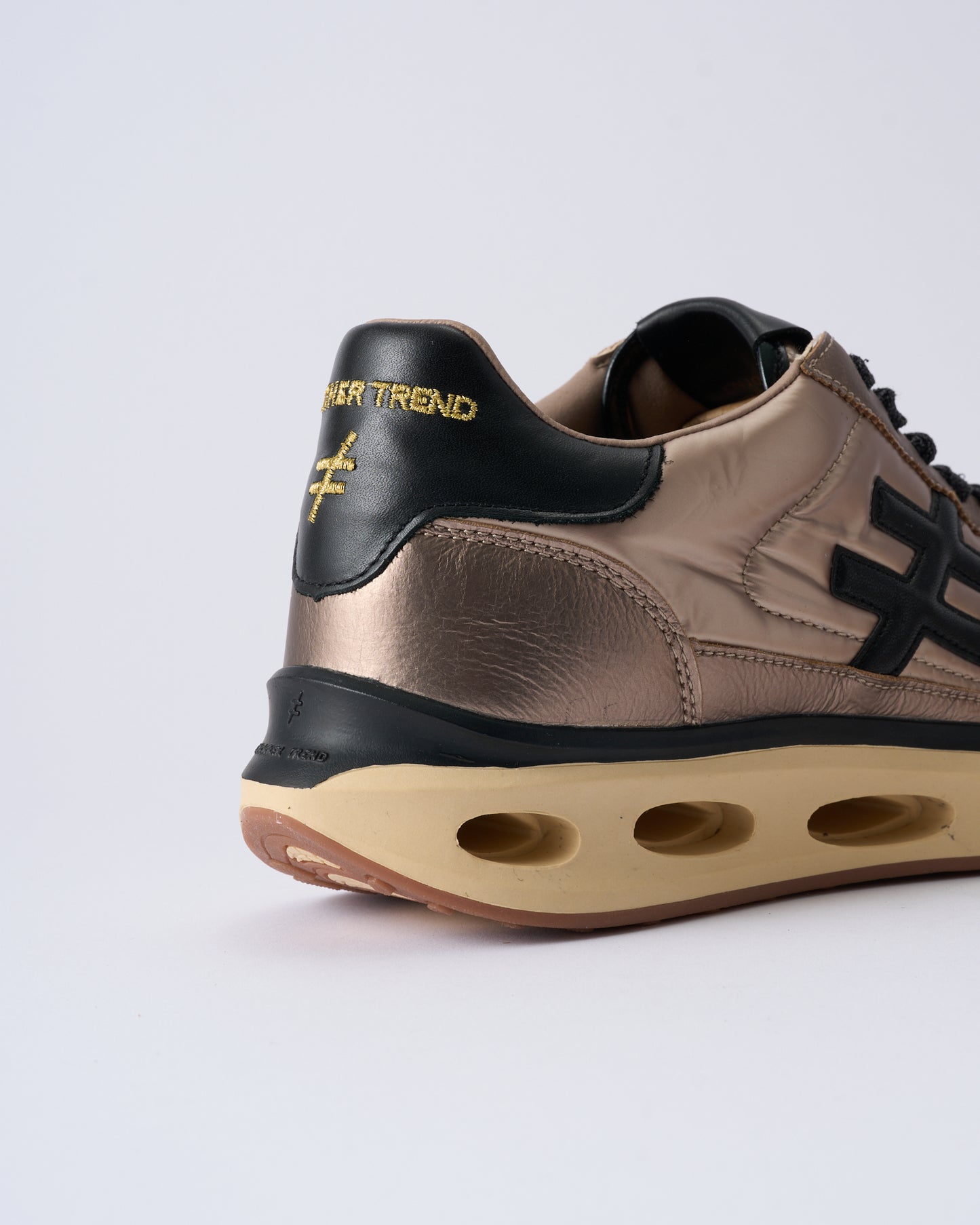 Another Trend A041V3C9 Smoke Trainers