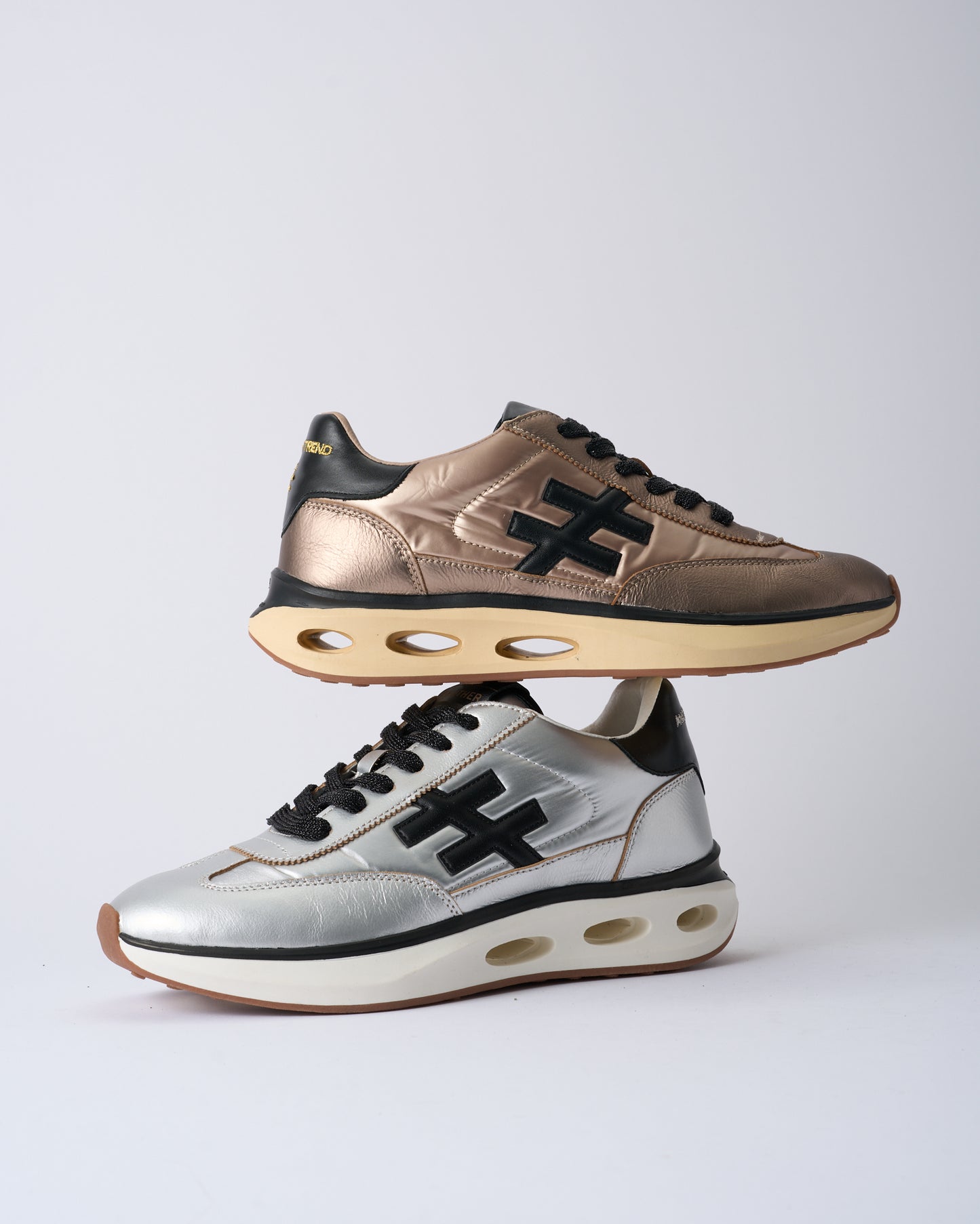 Another Trend A041V3C9 Smoke Trainers