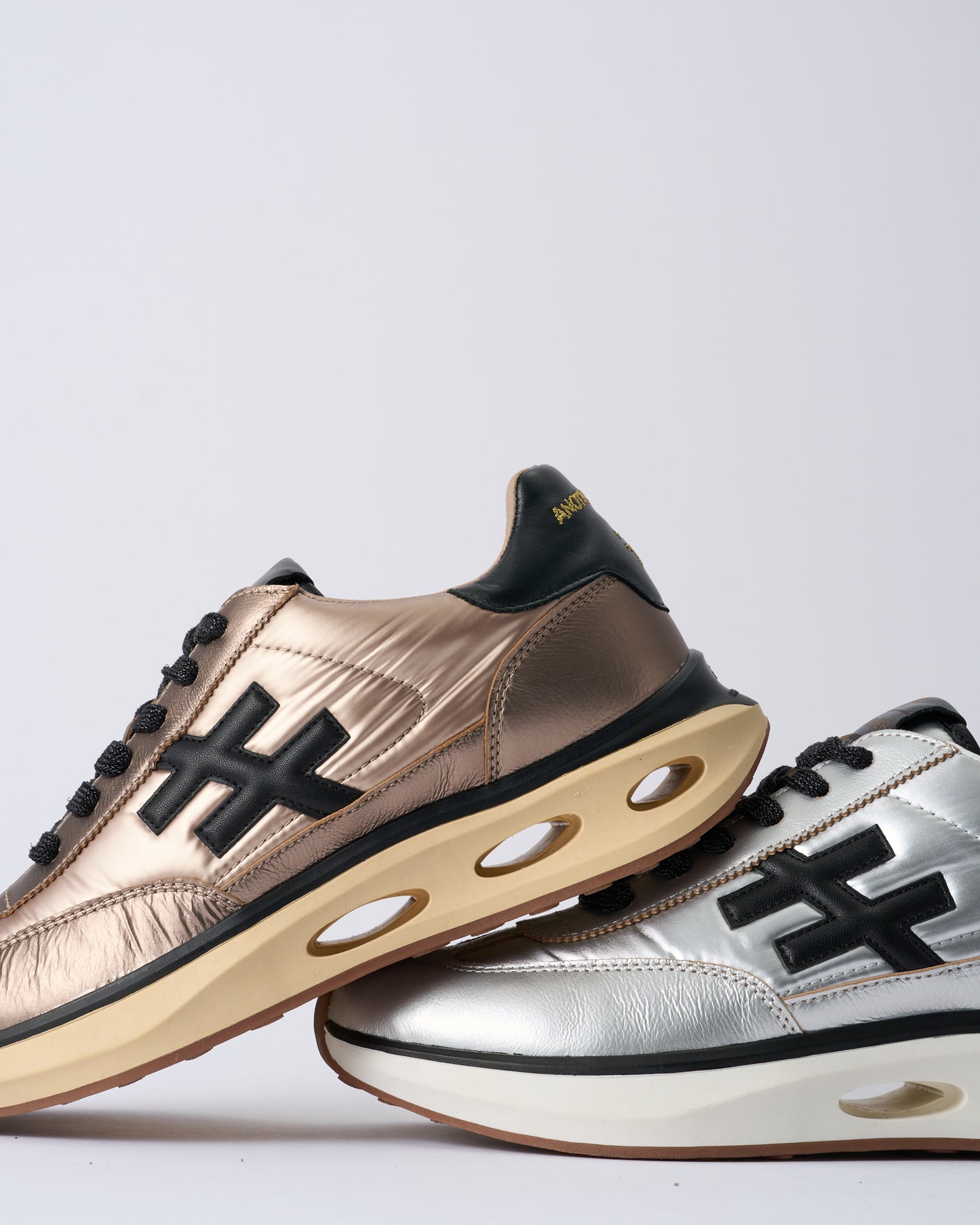 Another Trend A041V3C9 Smoke Trainers