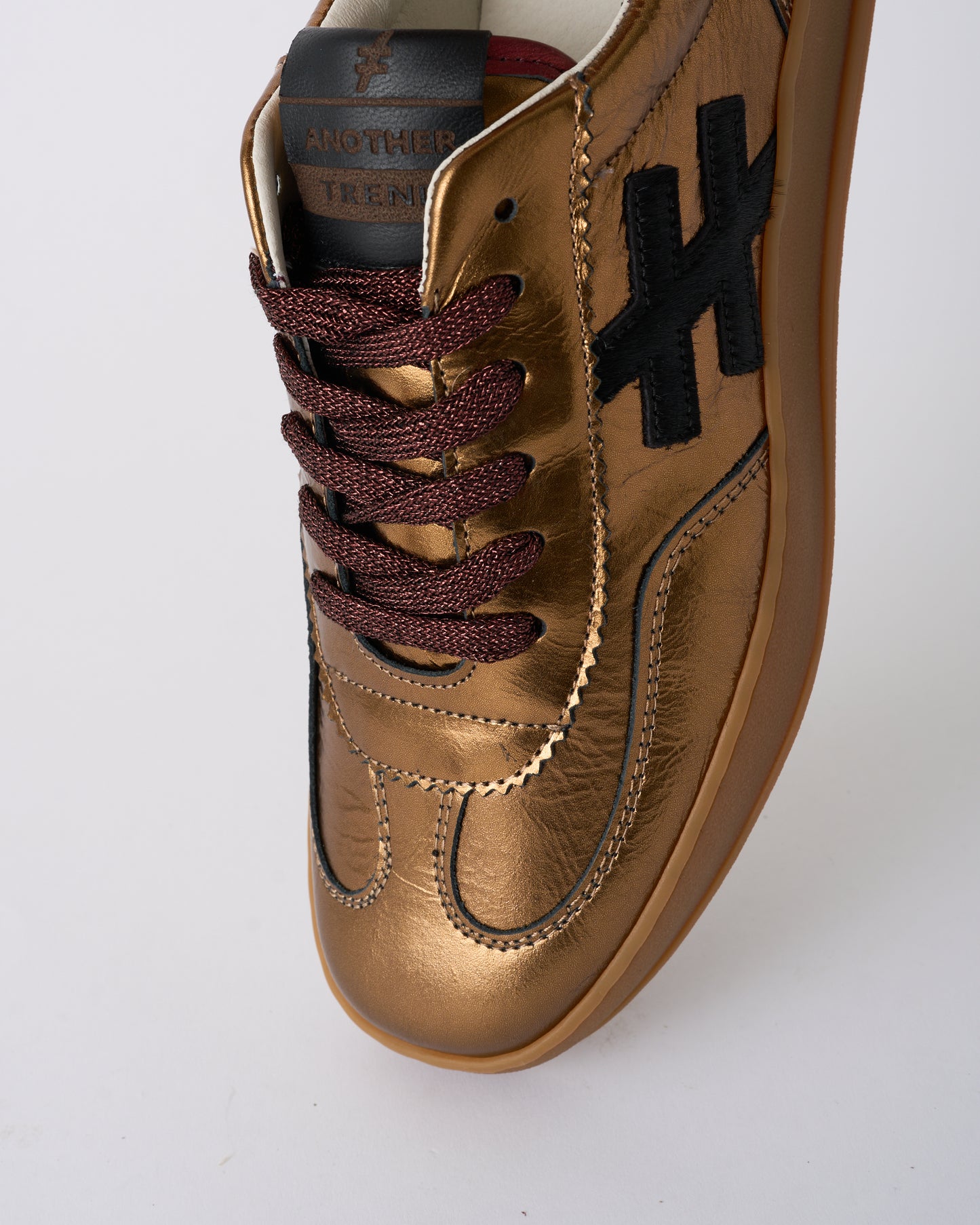 Another Trend A03258D1 Las Vegas Dark Gold Trainers