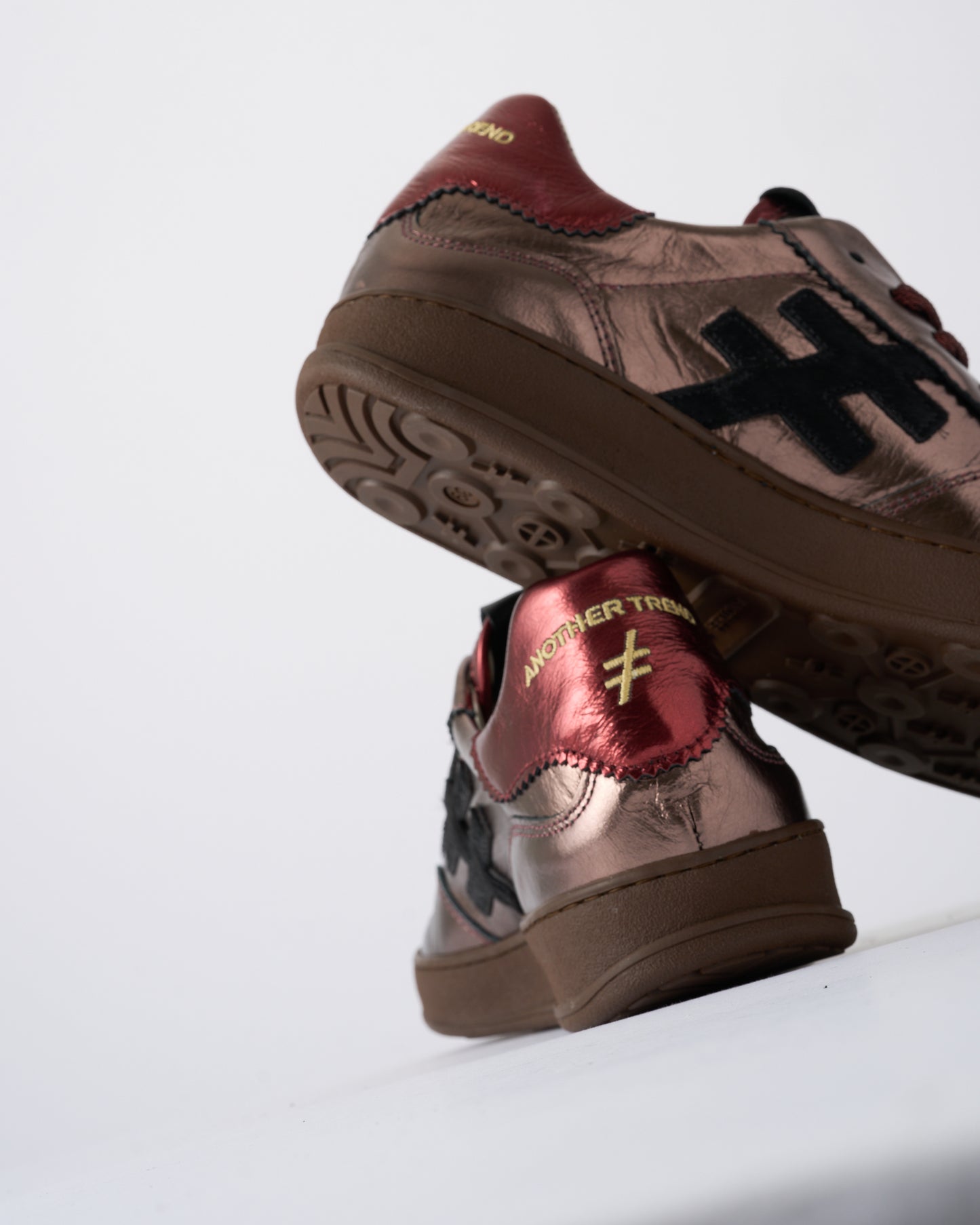 Another Trend A03258C9 Las Vegas Smoke Bronze Trainers