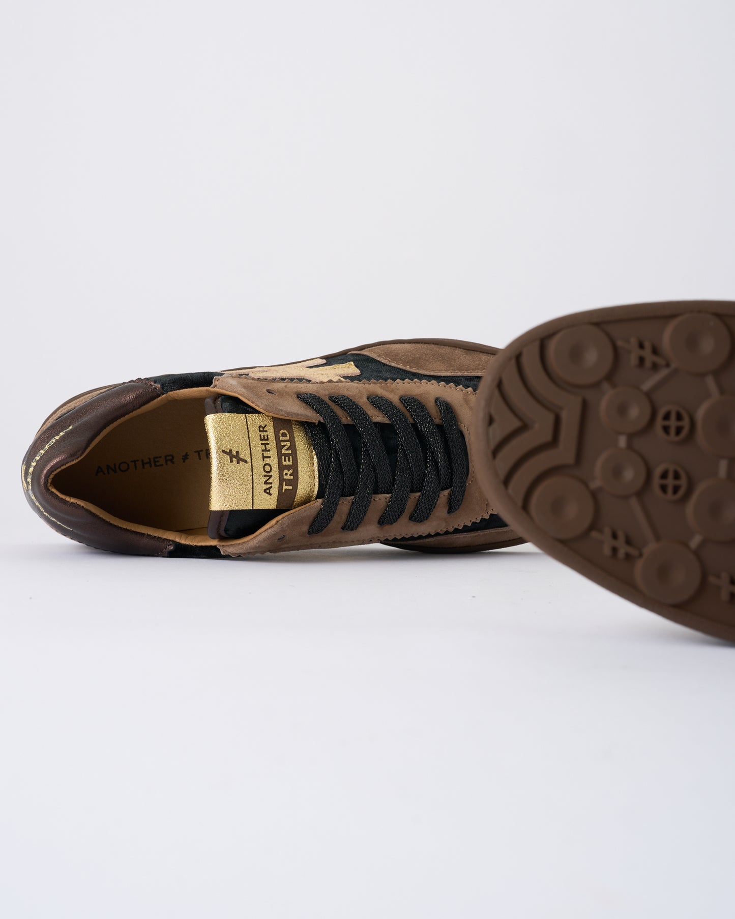 Another Trend A0328115 Ante+Terciopelo Tostado Brown & Light Gold Trainers