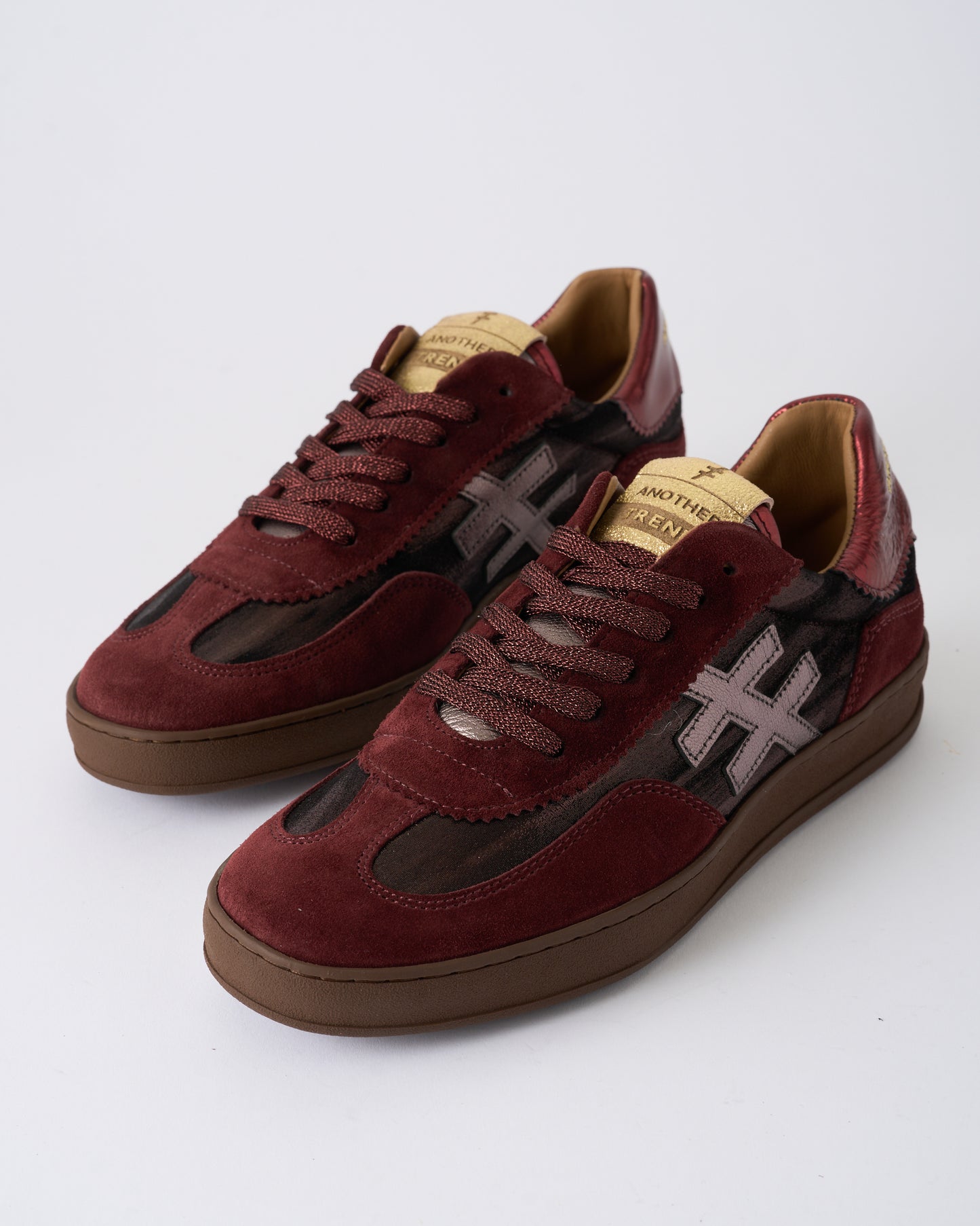 Another Trend A0328357 Burgundy Baby Silk+Vintage Metal Red Trainers