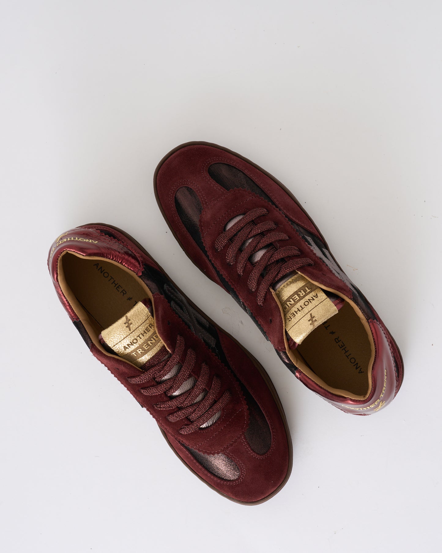 Another Trend A0328357 Burgundy Baby Silk+Vintage Metal Red Trainers