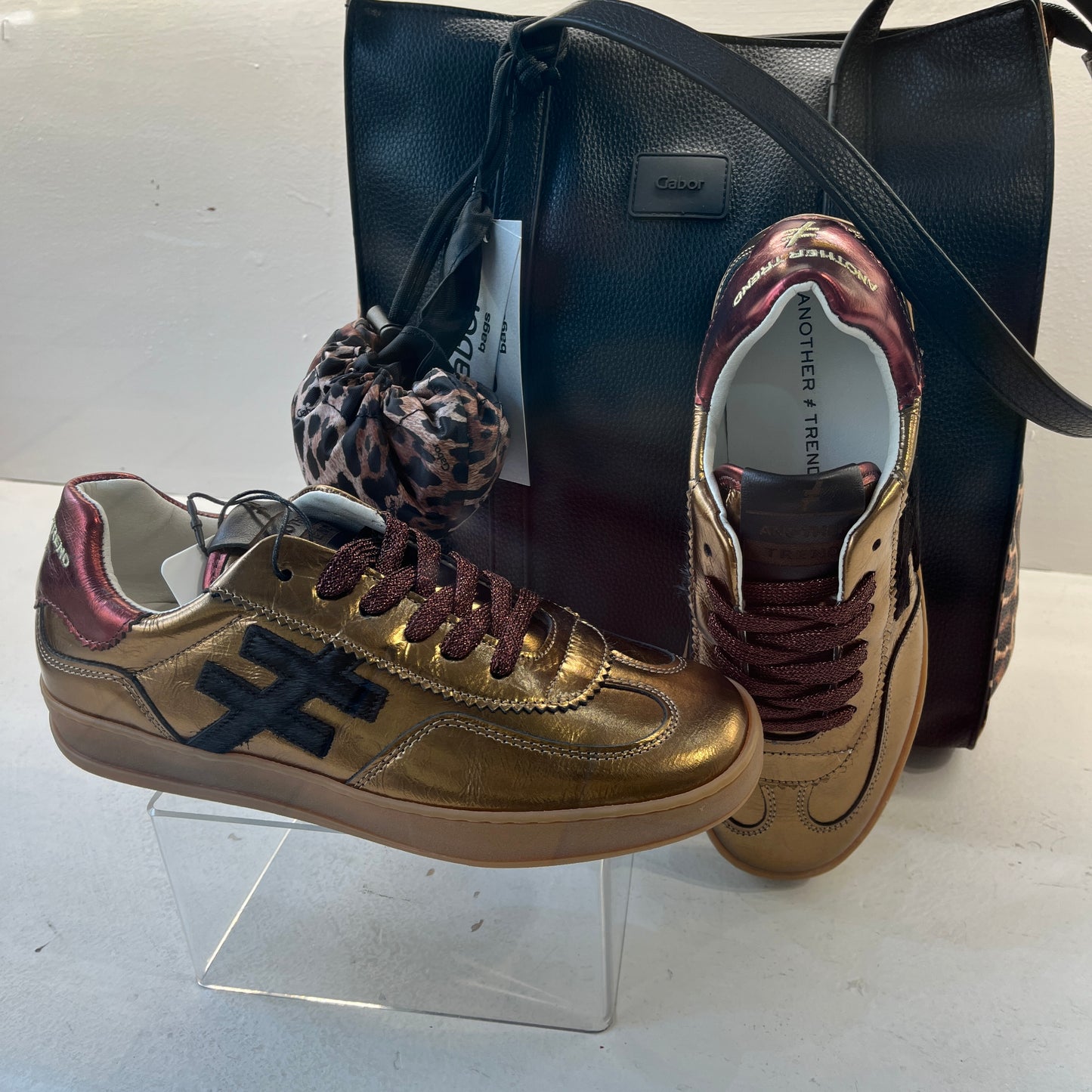 Another Trend A03258D1 Las Vegas Dark Gold Trainers