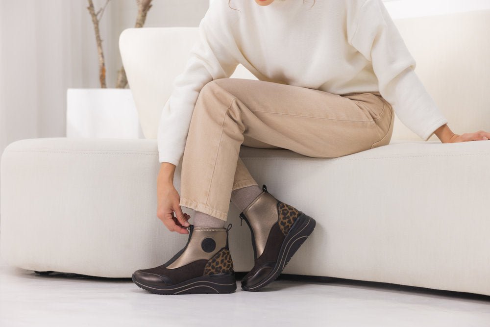 Remonte D0T78-90 Black & Bronze H Fit Front Zip Boots