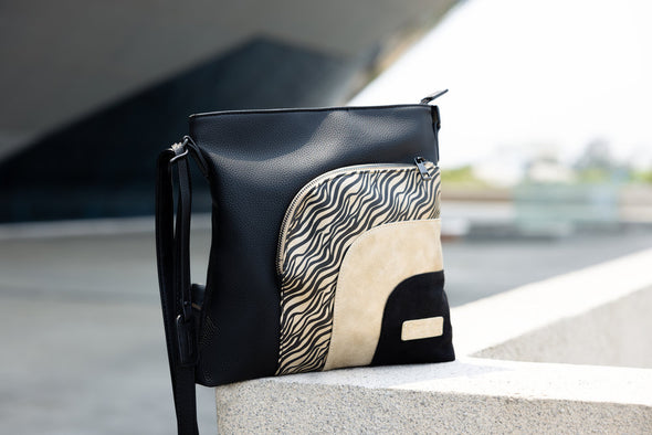 Remonte Q0705-03 Black & Gold Combi Shoulder Bag