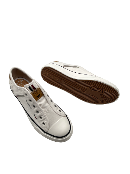 Mustang 1272-402-1 White Slip On Trainers