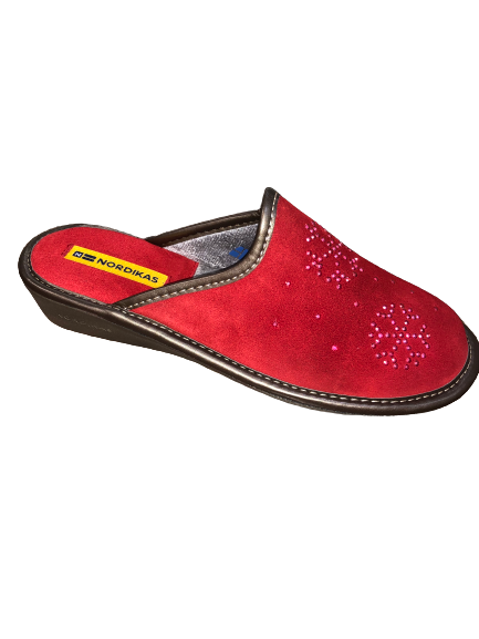 Nordikas 1747-O/8 Cherry Red Plush Slippers