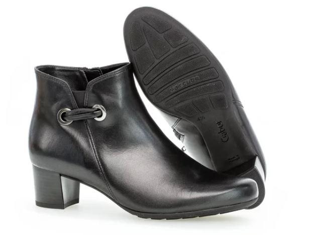 Gabor 52.827.57 Comfort Keegan Black Ankle Boots