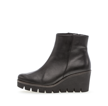 Gabor 74.780.27 Black Wedge Ankle Boots