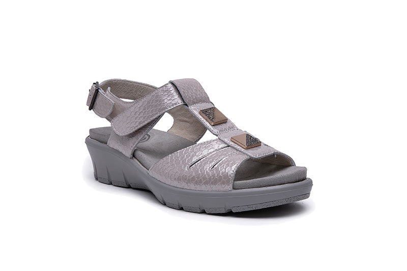 G Comfort 798-11 Beige Patent Sandals