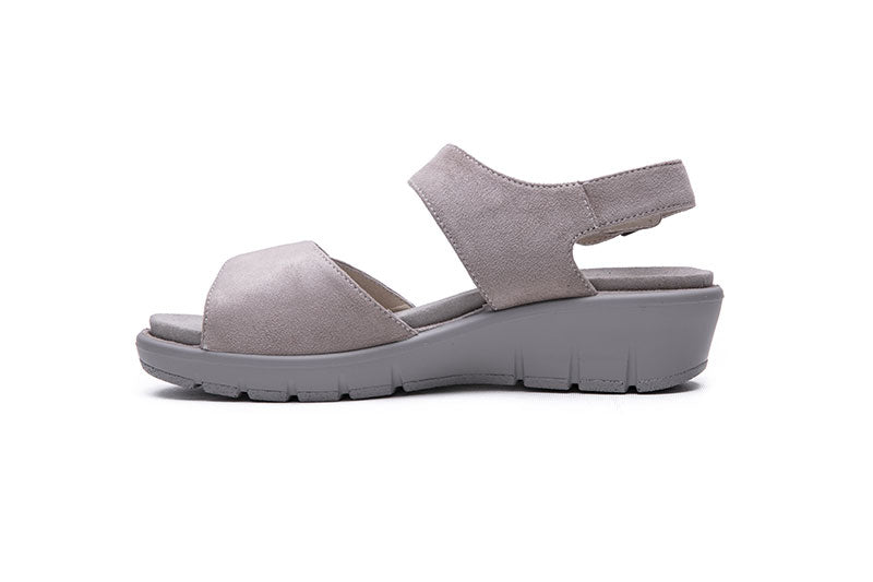 G Comfort 798-13 Beige Velcro Sandals