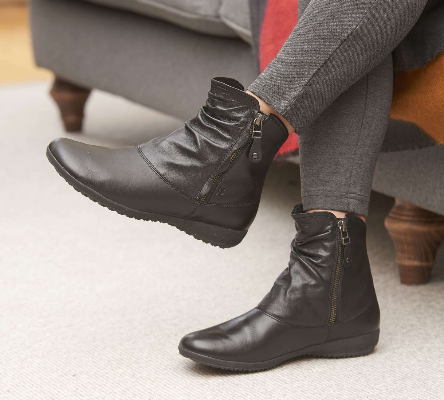 Josef Seibel 79724 VL971 Naly 24 100 Black Ankle Boots